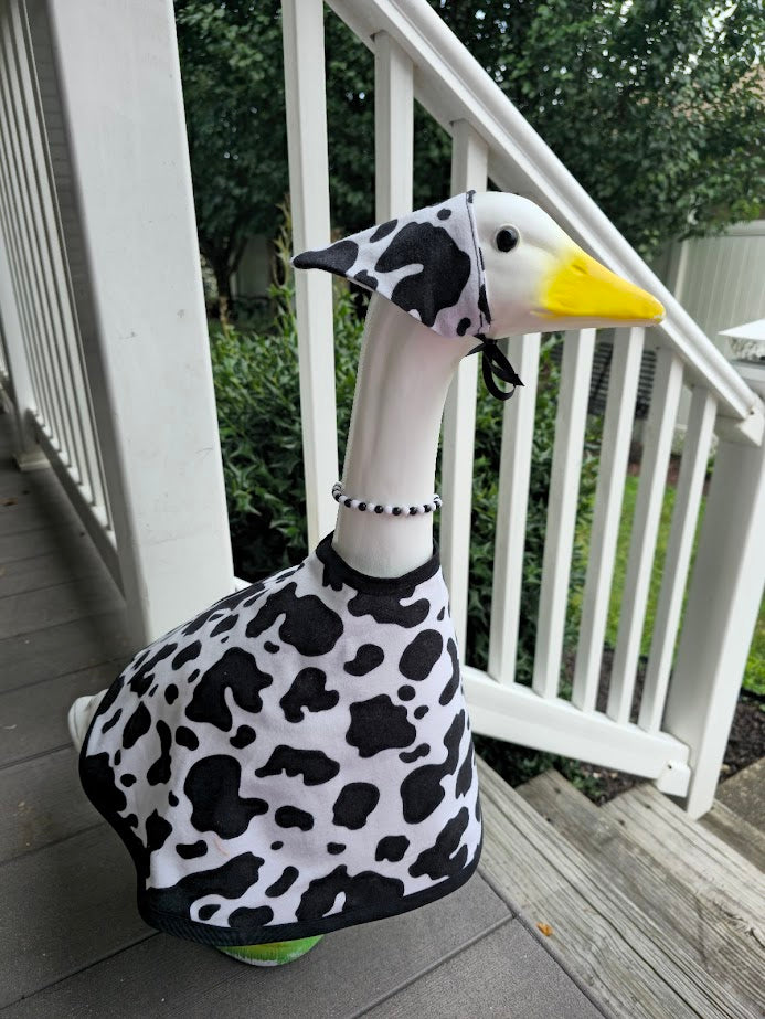 Cow Pasture Print Porch Goose Outfit