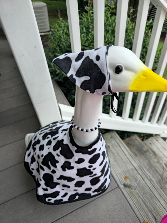 Cow Pasture Print Porch Goose Outfit