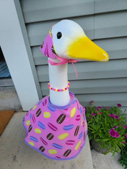Macaron Porch Goose Outfit