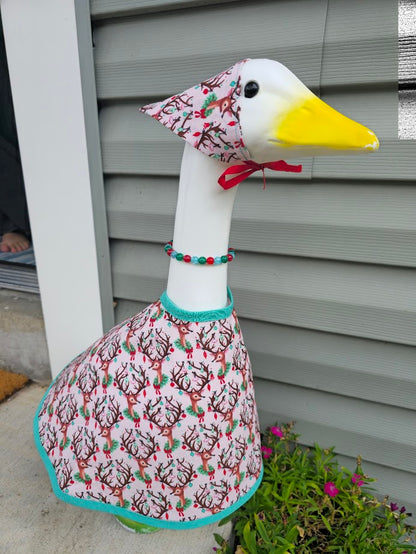 Reindeer Wishes Porch Goose Outfit