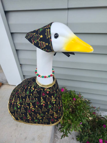 Midnight Evergreen Porch Goose Outfit