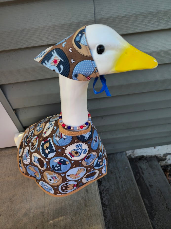 Doggie Doodles Porch Goose Outfit