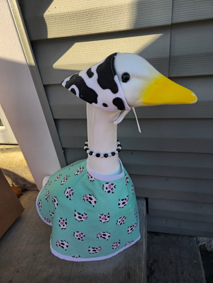 Moo Mint Porch Goose Outfit