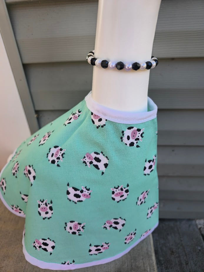 Moo Mint Porch Goose Outfit