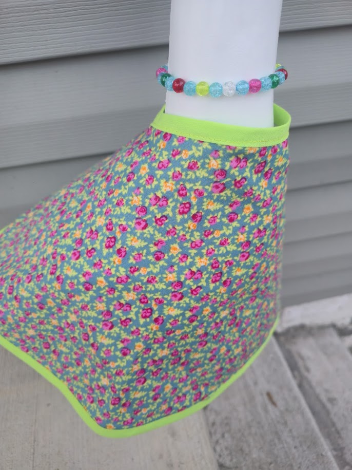 Soft Floral Garden Porch Goose Outfit