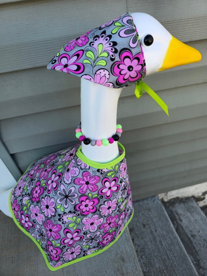 Garden Bloom Daydream Porch Goose Outfit