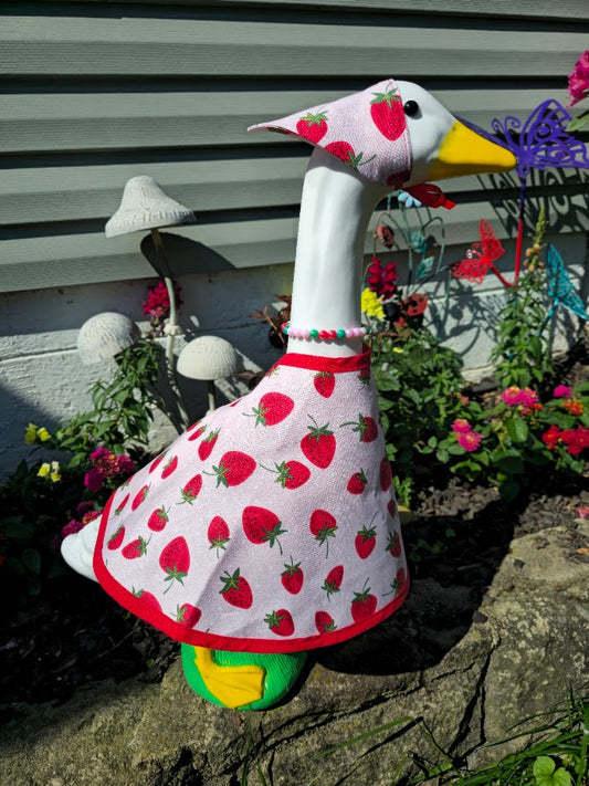 Strawberry Fields Porch Goose Outfit