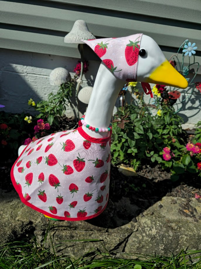 Strawberry Fields Porch Goose Outfit