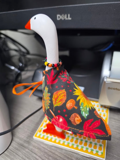Pumpkins, Pies and More Desk Goose Outfit
