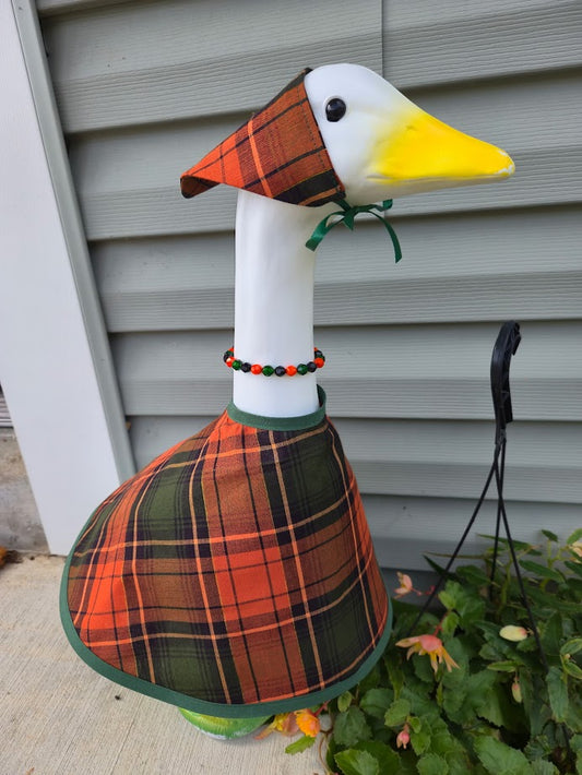 Autumn Plaid Porch Goose Outfit